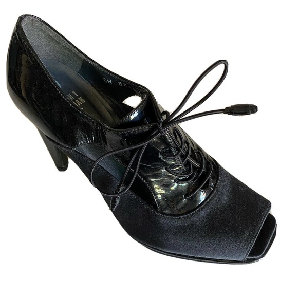 Stuart Weitzman Lace Up Pump Bootie Black Patent Leather Satin Cut Out P… - Picture 1 of 8